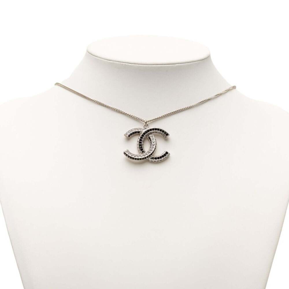 CHANEL Black Logo Necklace - Picture 7 of 7